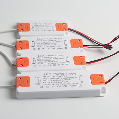 Σύγχρονο σχεδιασμό 12w τροφοδοσία LED οδηγός μετασχηματιστή με αντιμίχλη ταινία σύνδεση